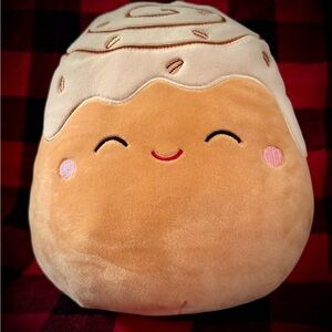 Chanel the Cinnamon Roll Squishmallow 8’’